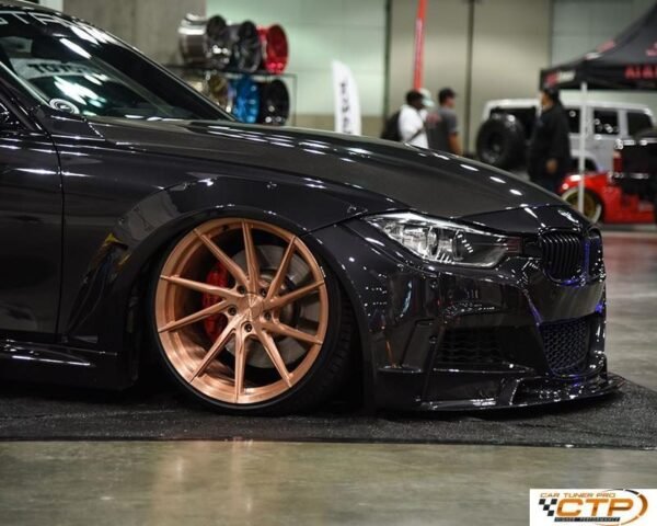 BMW F30e 1